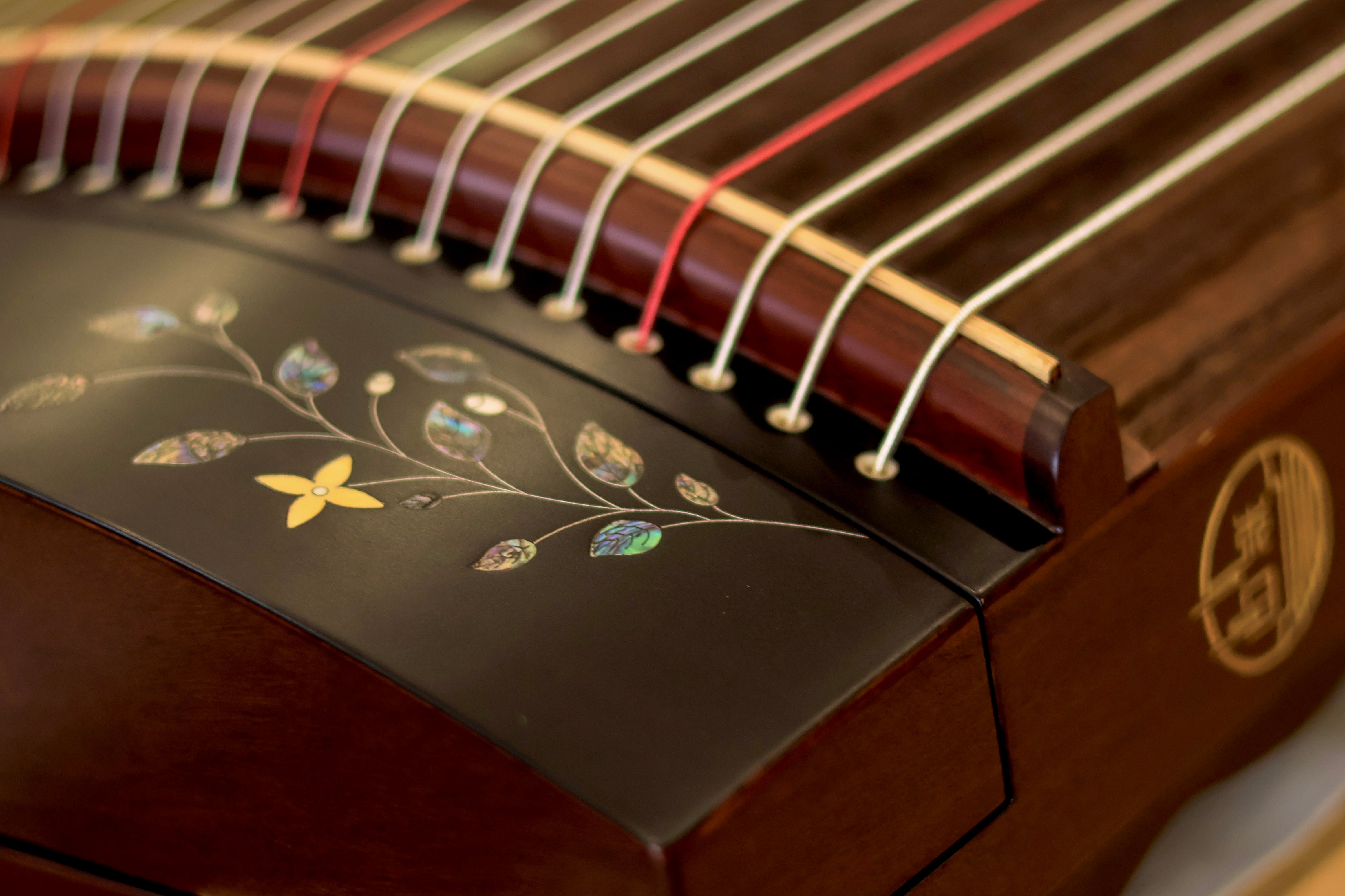 Muyue 53in Elite Indian Rosewood Carved Guzheng “Ze Zhi” at 