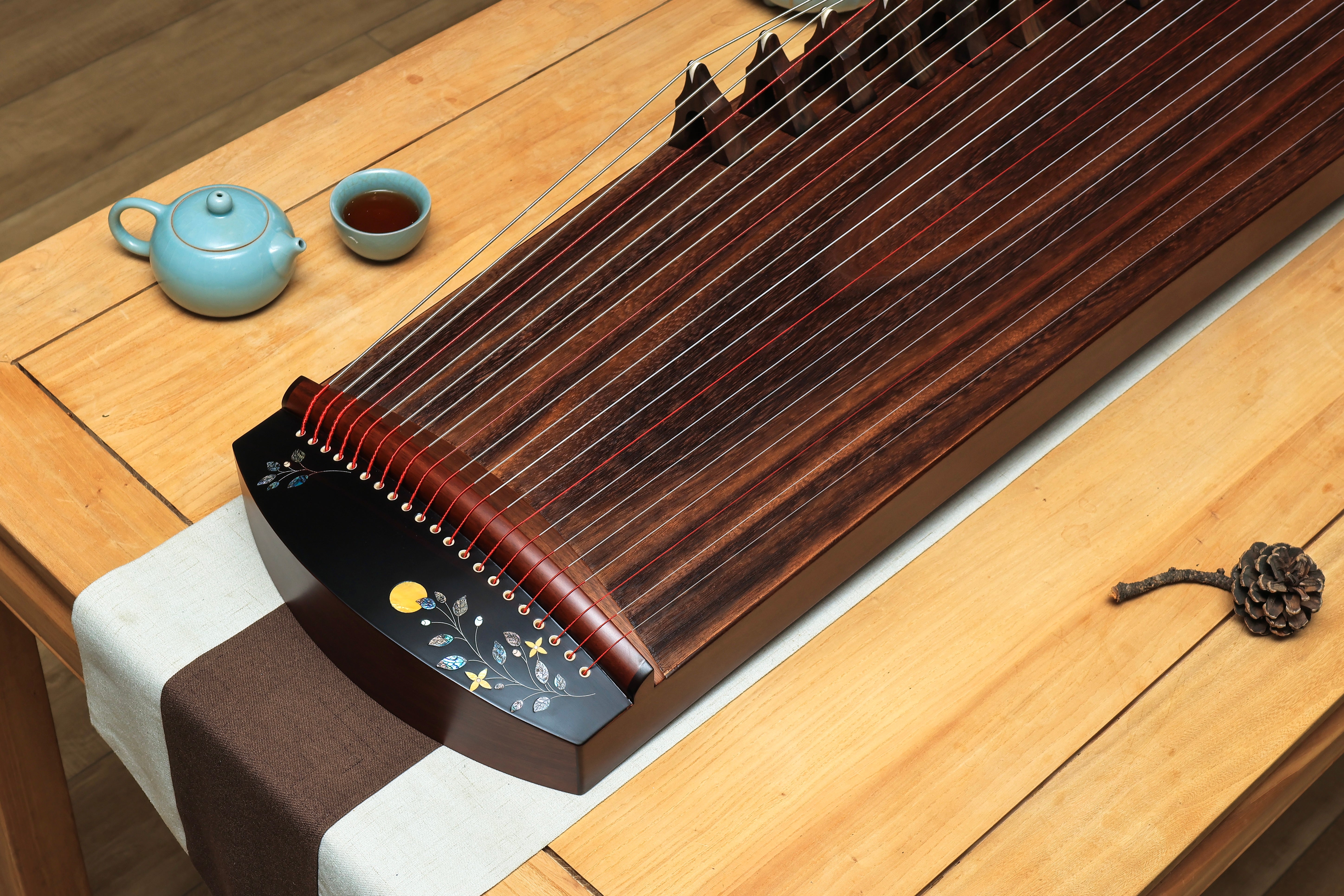 Muyue 53in Elite Indian Rosewood Carved Guzheng “Ze Zhi” at 